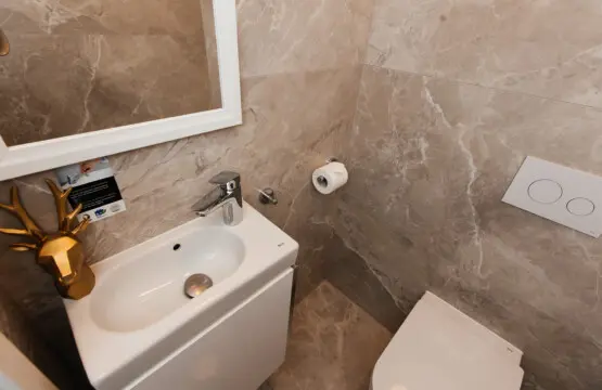 2395c071 66ee 4b5e b066 b3afe2f22e9b