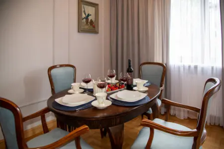 2417f8b9 d9f6 4323 a10f 9224e0844ebb