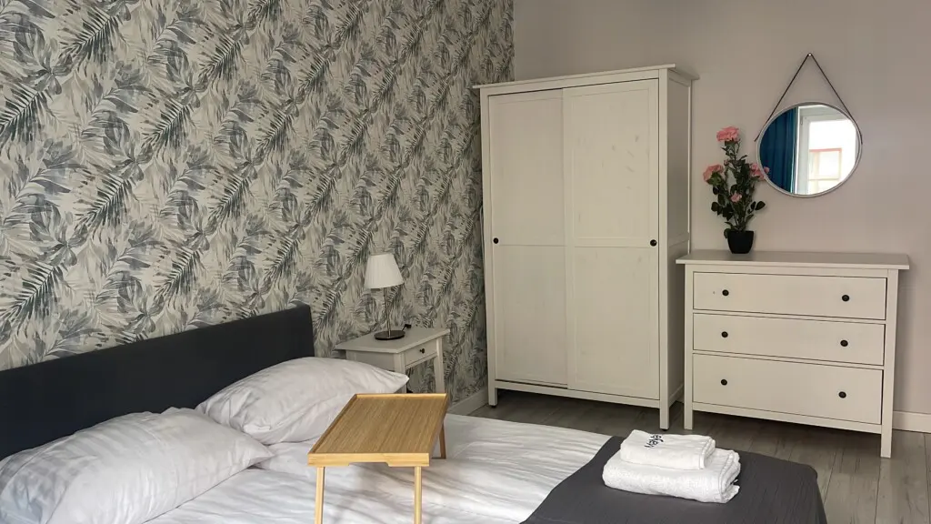 241b09f2 a522 4756 8c33 8d68ae8b4305