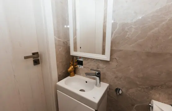 2558535f 9591 4f8a 9365 e56c47ded865