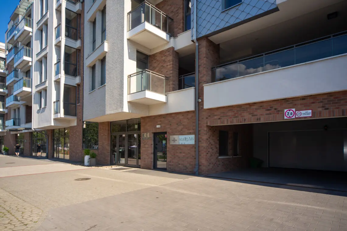 26e22fba e1b0 4f9d b70c f6d227a33216