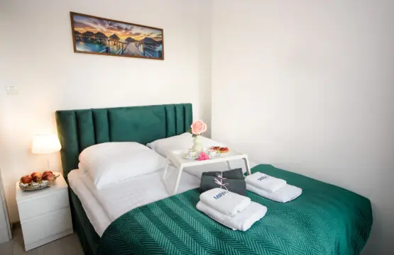 4e92b286 993e 4757 9537 8c67d014035d