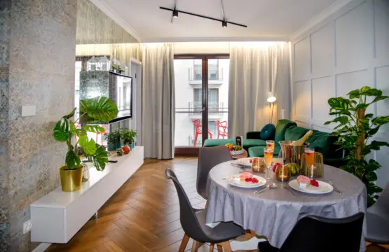 51cea0e5 7561 49d5 8cc3 0b17e917b44f