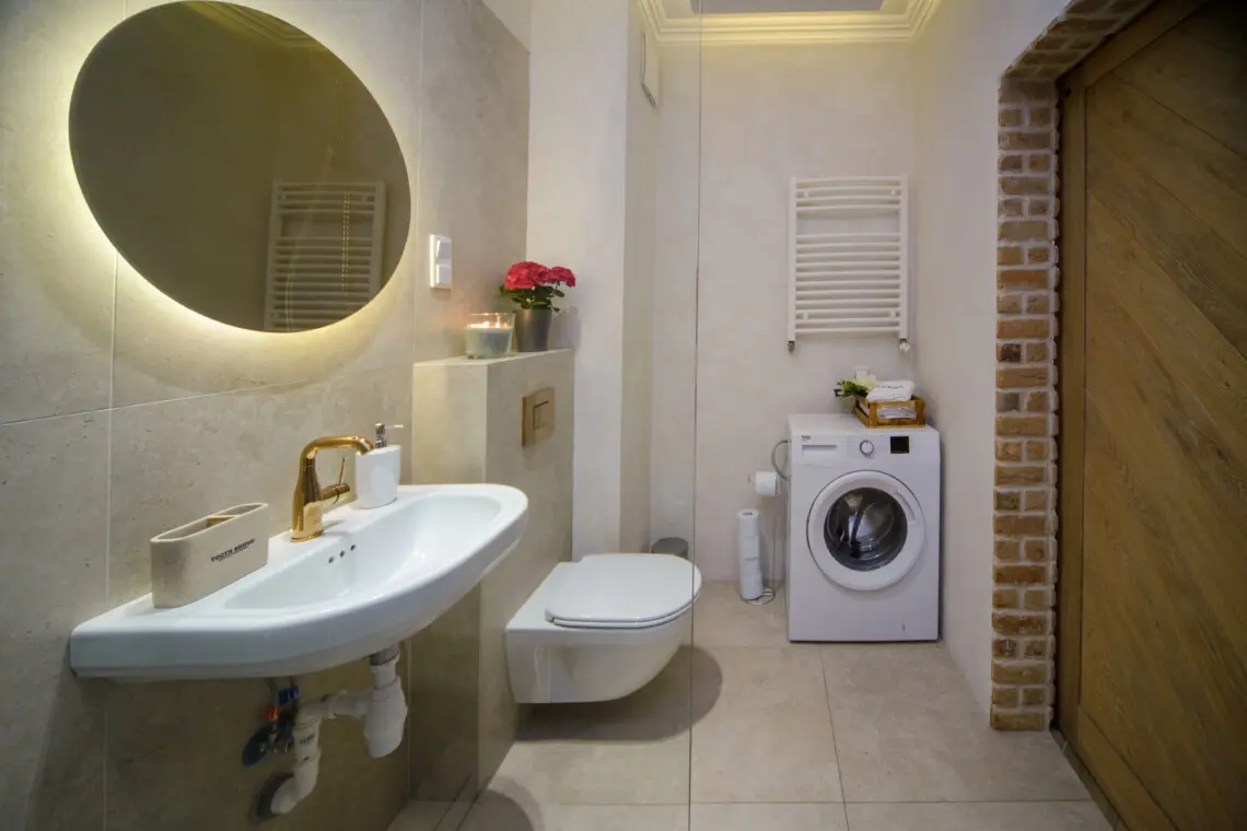 5aa70dd4 3795 423c 8e99 66b15d99fd10