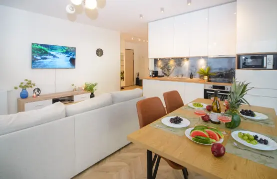 5b99d672 eca1 48c1 aecc 5ccb429d841f