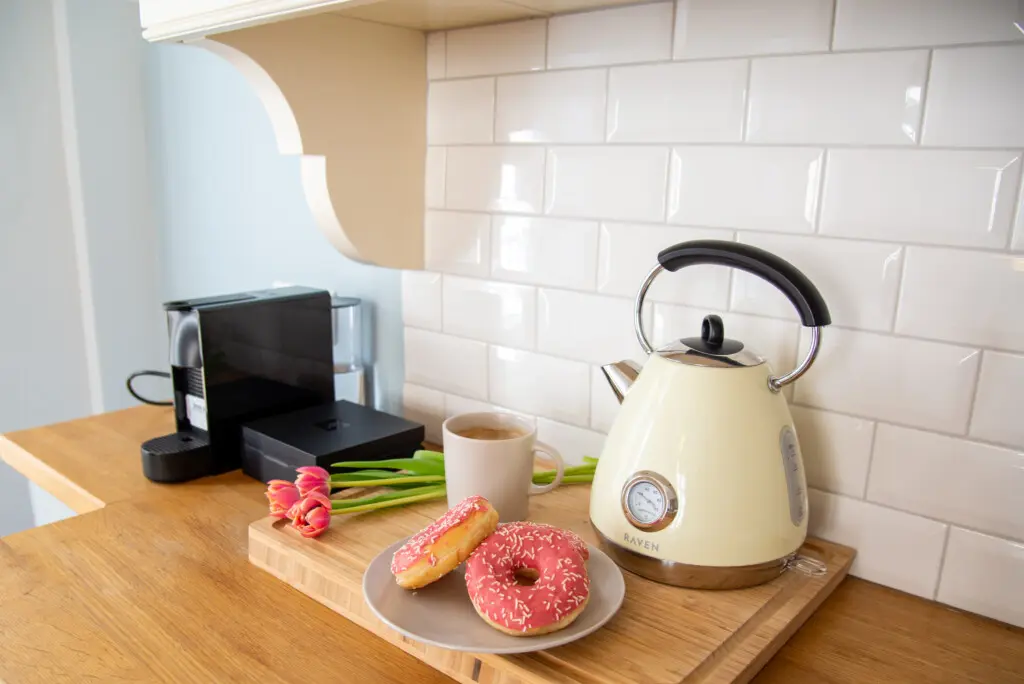 5febf7ca a964 4804 8fc5 2662032aad4d