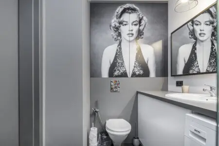 64d35272 c314 4684 a564 9aebf3fe5d10