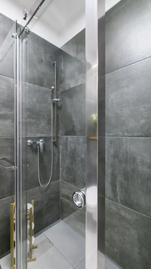 8c369215 f186 4c74 a22c ac7b6ed5aab9