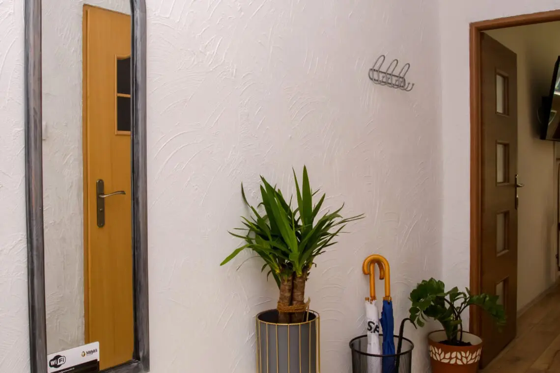 9011e1ee 131f 4215 88eb 9957e076ba78