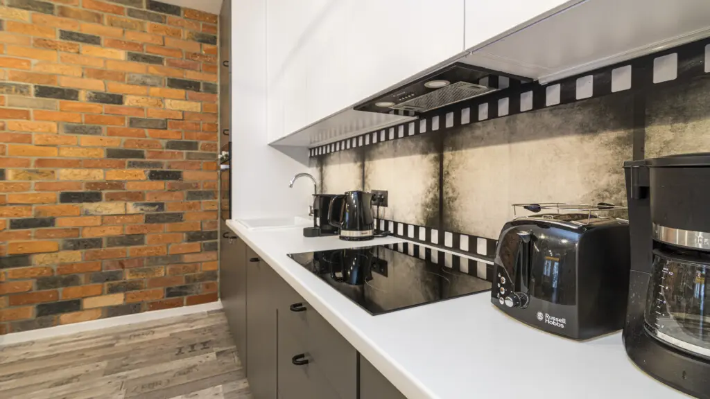 91e8cb33 2990 4991 bcad ac725cd11abc