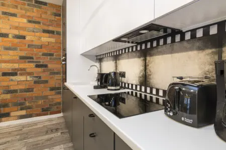 91e8cb33 2990 4991 bcad ac725cd11abc