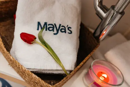 990b23c2 b4cd 4bac 9726 ff27e365ec72