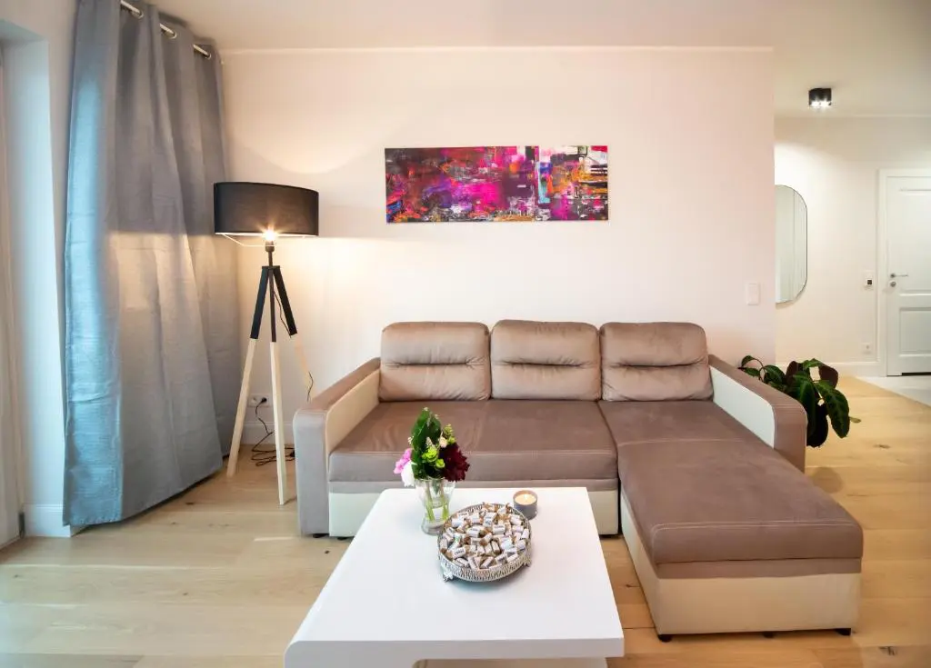 9ca2307e b5b4 4337 9273 bc35291716d1