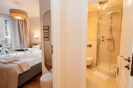 9d393854 16cc 44c6 8dff 008d4ba08938