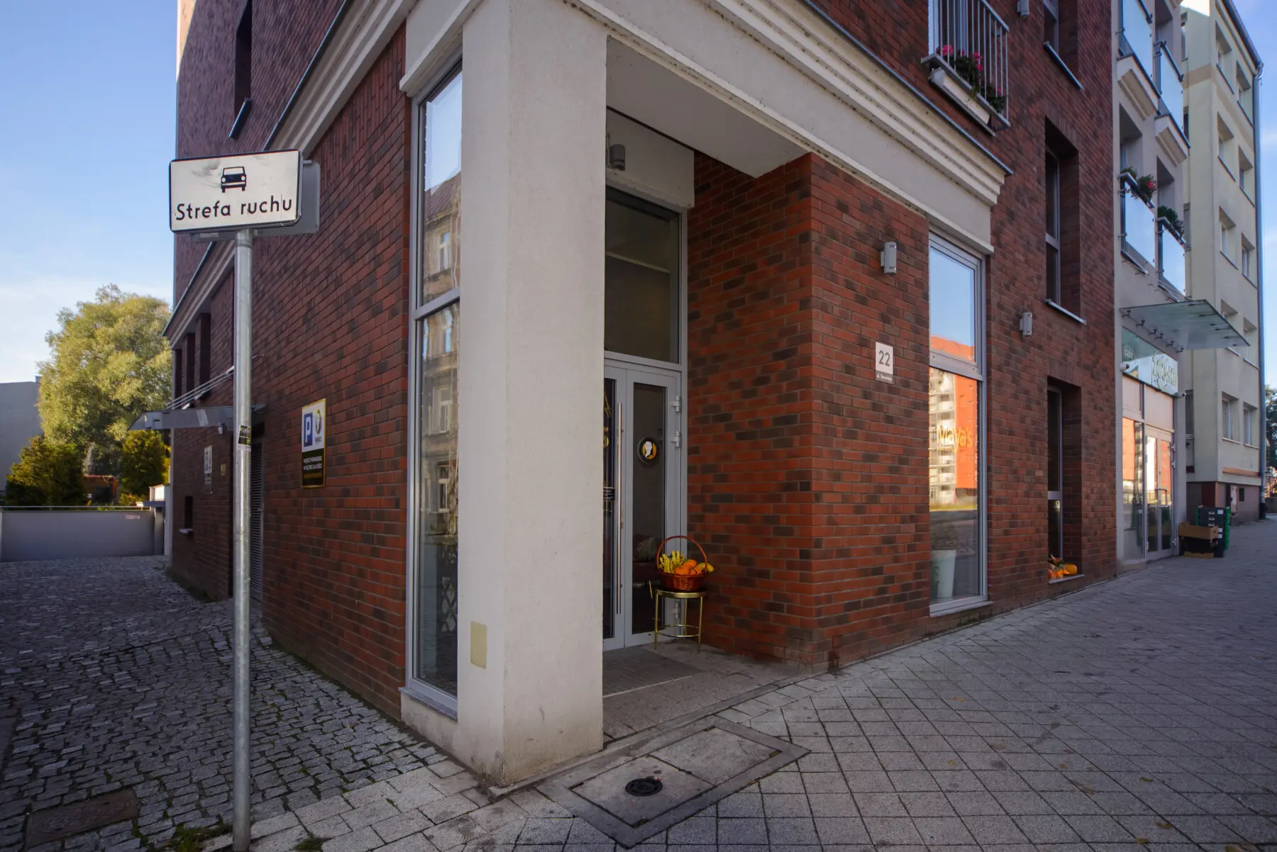 a385b4ac 8714 48af 9ad2 e0e1f8eaf0a3