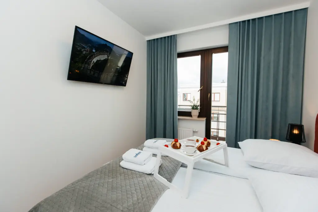 a505c7f6 1105 4e36 a43a b6857c434a33