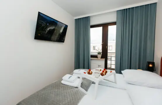 a505c7f6 1105 4e36 a43a b6857c434a33