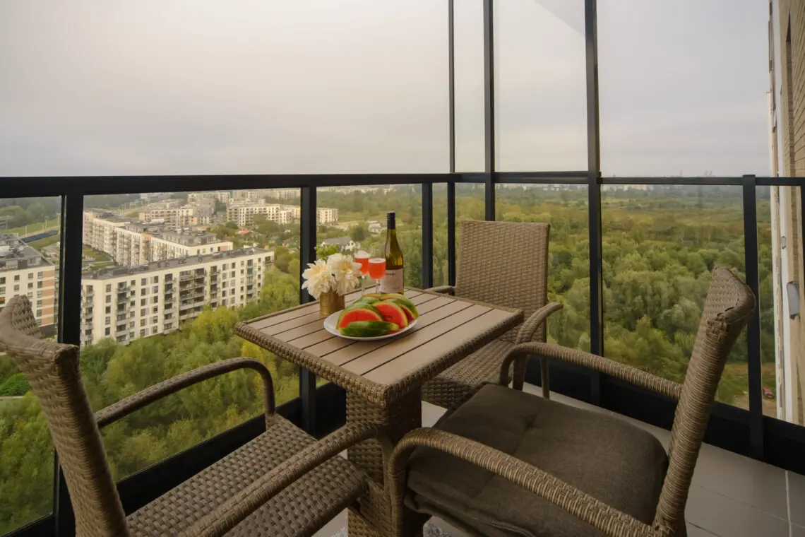 a8533660 1977 448f 8218 de7d9aab9d56