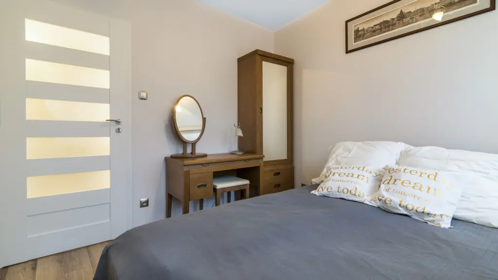 aae1aea3 0b8c 47a5 94e6 dac4931aa3e6