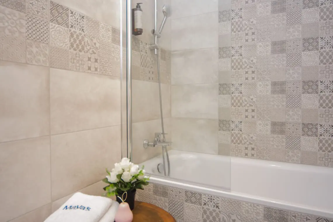 b26f9f45 eb99 4318 b140 a236bd675153