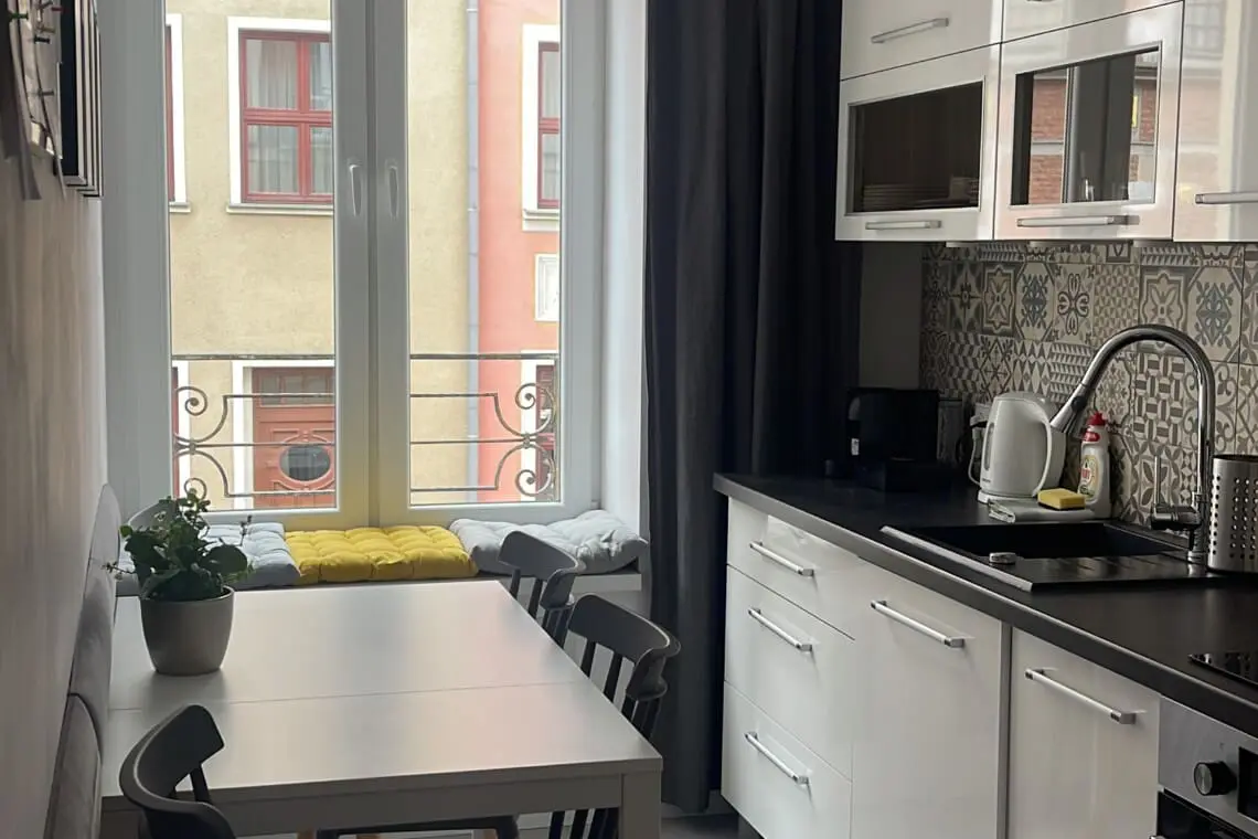 b74dd3b1 85ba 4fdc b4e6 15d3ec1a2d67