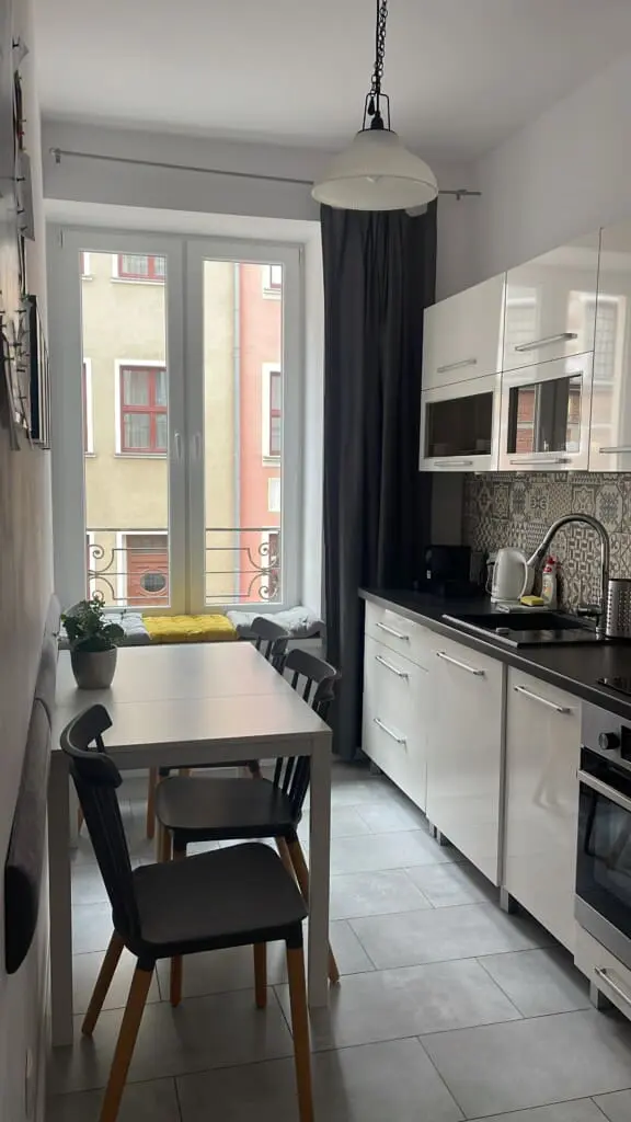 b74dd3b1 85ba 4fdc b4e6 15d3ec1a2d67