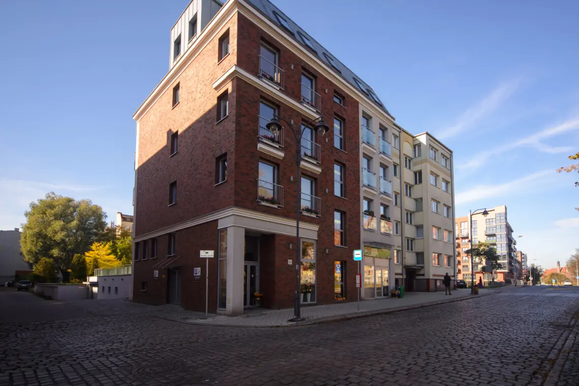 cc9a3c80 56c4 4616 850e 78b391820f2c