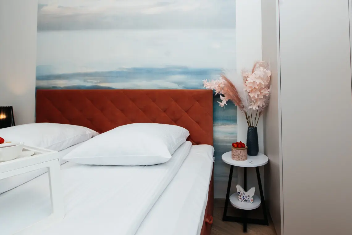 cd959759 b6e9 4546 843f ad34a3fbd5b6