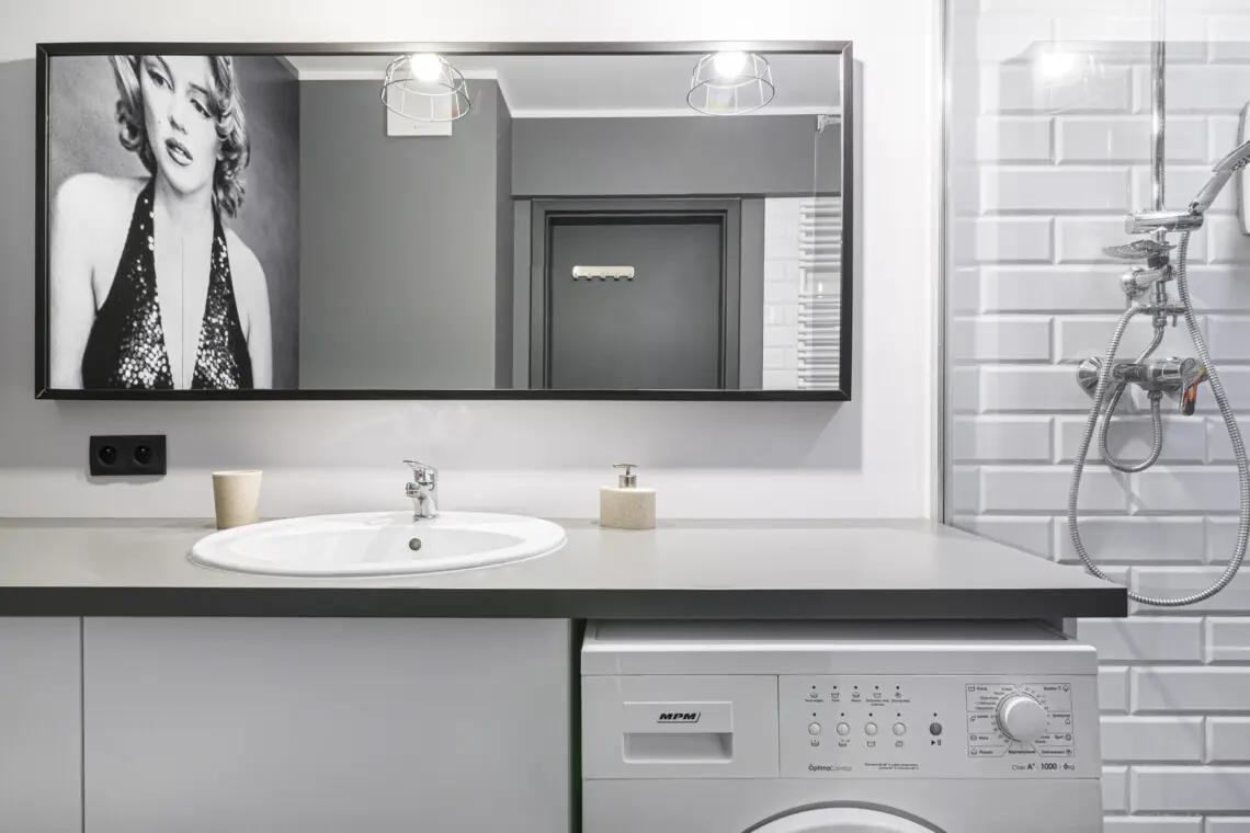 cef9ed7a 8719 4528 9441 84fc5d5b19cd