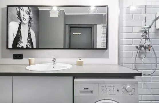 cef9ed7a 8719 4528 9441 84fc5d5b19cd