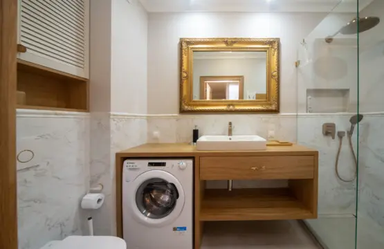 d344df97 d0db 4564 993a 44f9adf47cc2