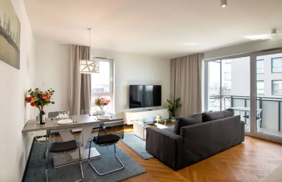 d806c1e0 c832 4235 9f57 0a09a66a11e0