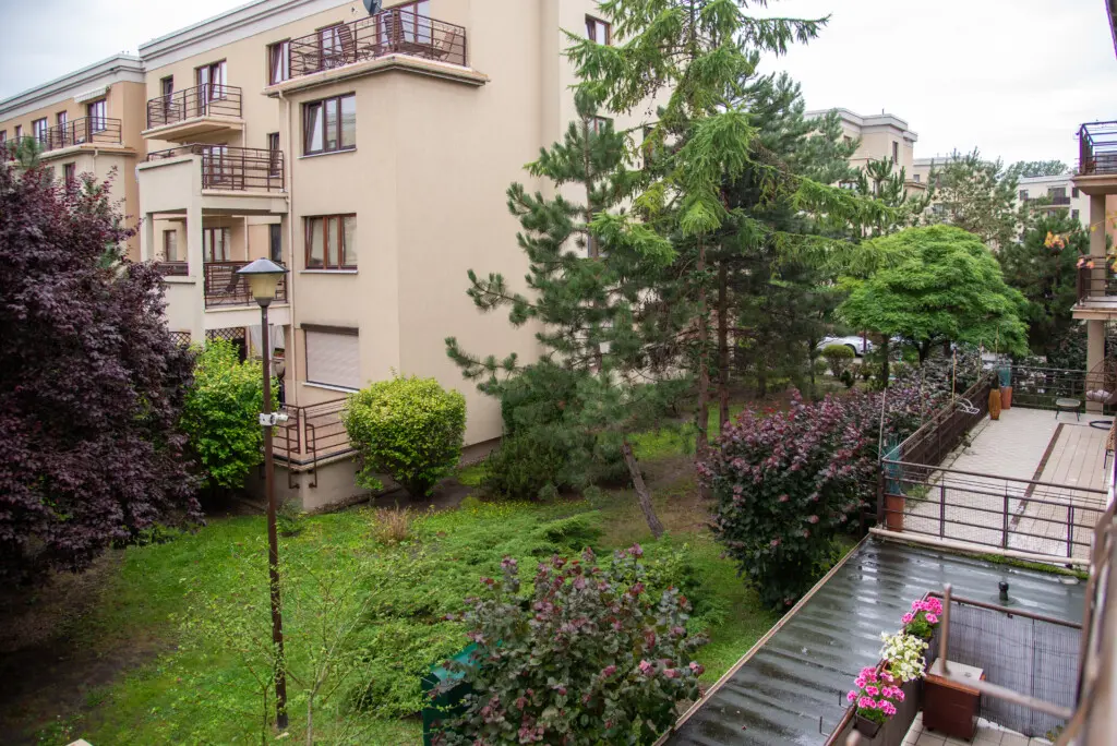 d8f34f9b 36fb 4727 905b 29e83d35e9a5