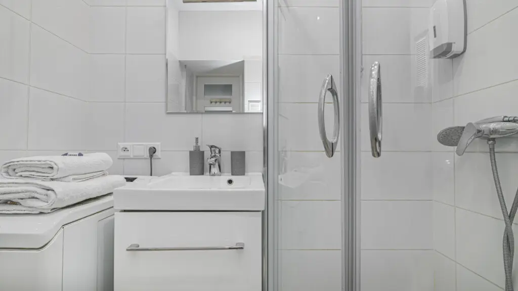 de63c323 7275 4436 8f6d 61677260aea3