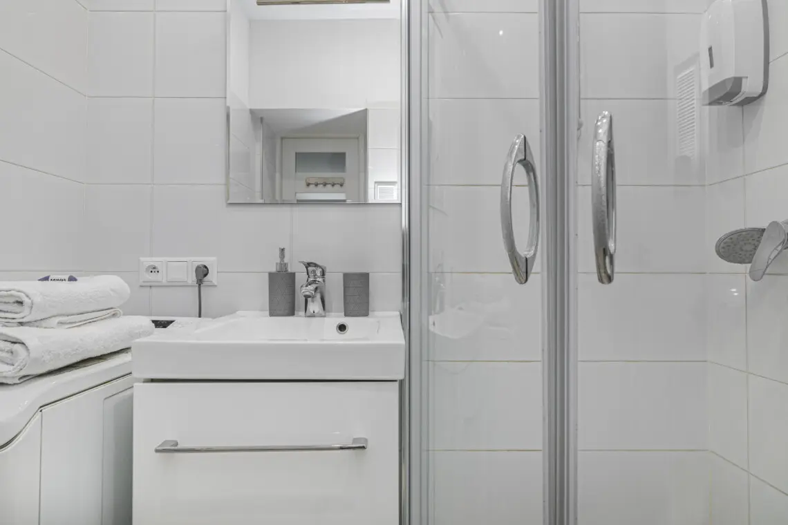 de63c323 7275 4436 8f6d 61677260aea3