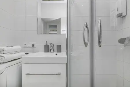 de63c323 7275 4436 8f6d 61677260aea3