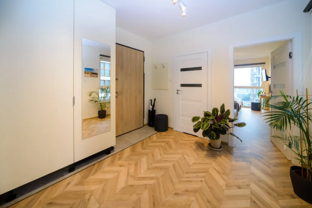 e51abe75 8491 4087 884d 41f807f78b54