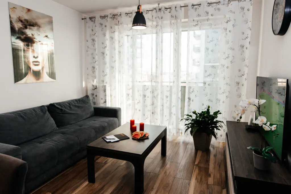 e7c6e97a bc16 4327 94c8 3adc345ffdfa