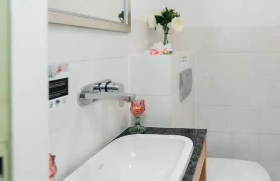 ec5301e7 3d9b 4885 9a6b cf6999da0ea1