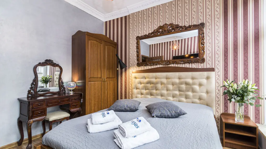 f537c43f 28c6 4f55 ba0f e67ac29b234d